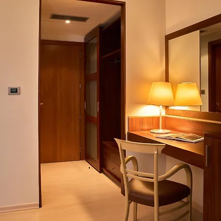 Delfina Palace