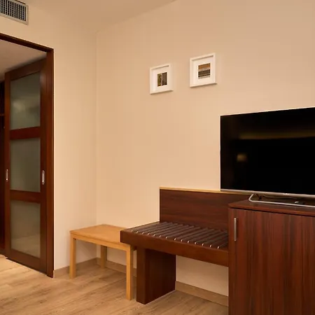 Delfina Palace