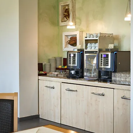 Hotell Delfina Palace Foligno