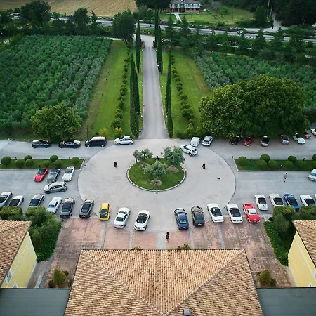 Delfina Palace 4*