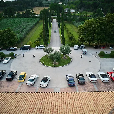 Delfina Palace Hotell