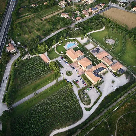 Delfina Palace 호텔 4*