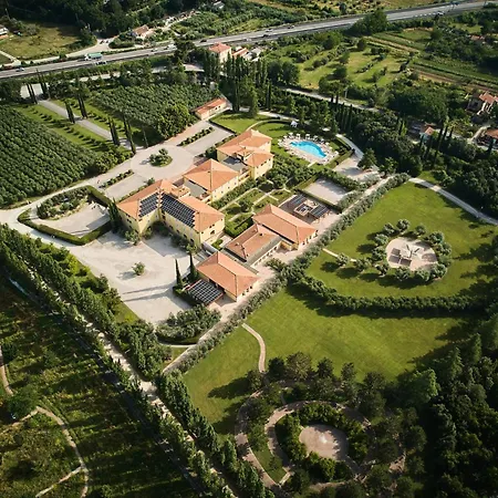 Delfina Palace 4* Foligno