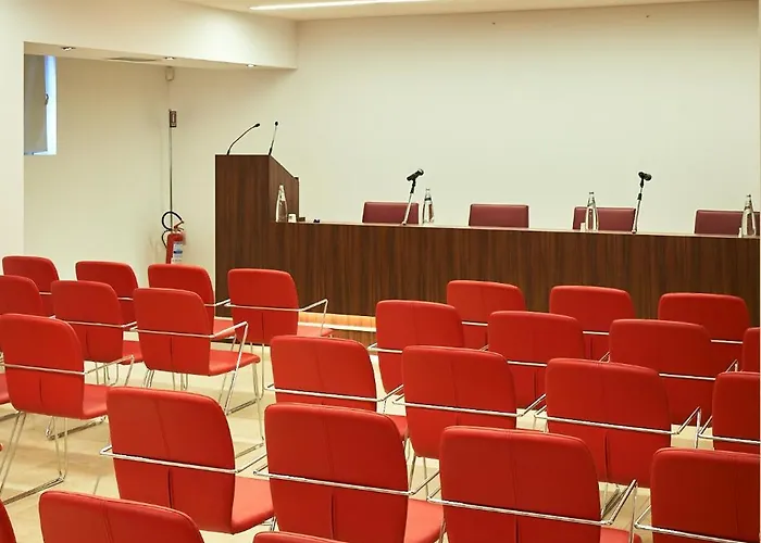 Hotel Delfina Palace Foligno