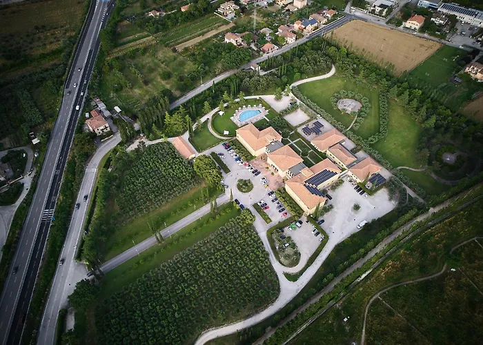 Delfina Palace 호텔 4*