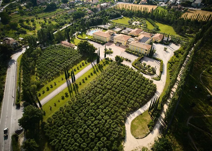 Hotel Delfina Palace Foligno